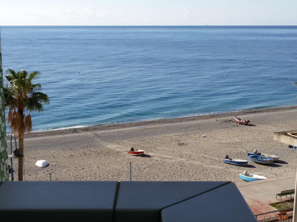 Hotel Ristorante Miramare マリーナ・ディ・ジョイオーザ・イオーニカ 部屋 写真