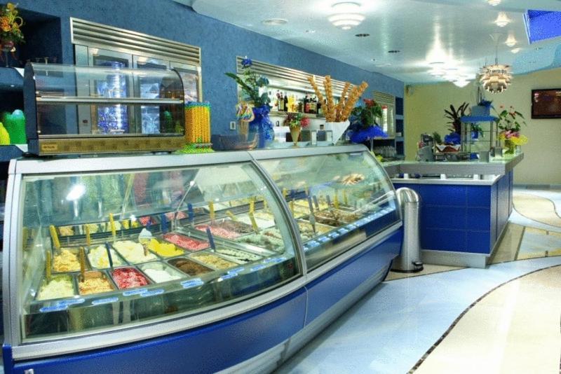 Hotel Ristorante Miramare マリーナ・ディ・ジョイオーザ・イオーニカ エクステリア 写真